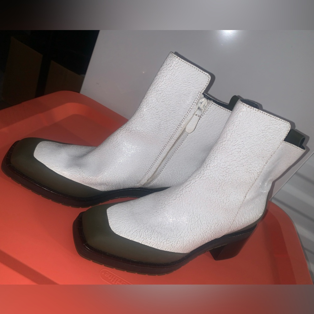 Tory Burch White and Green Ankle Booties with Chunky Heel